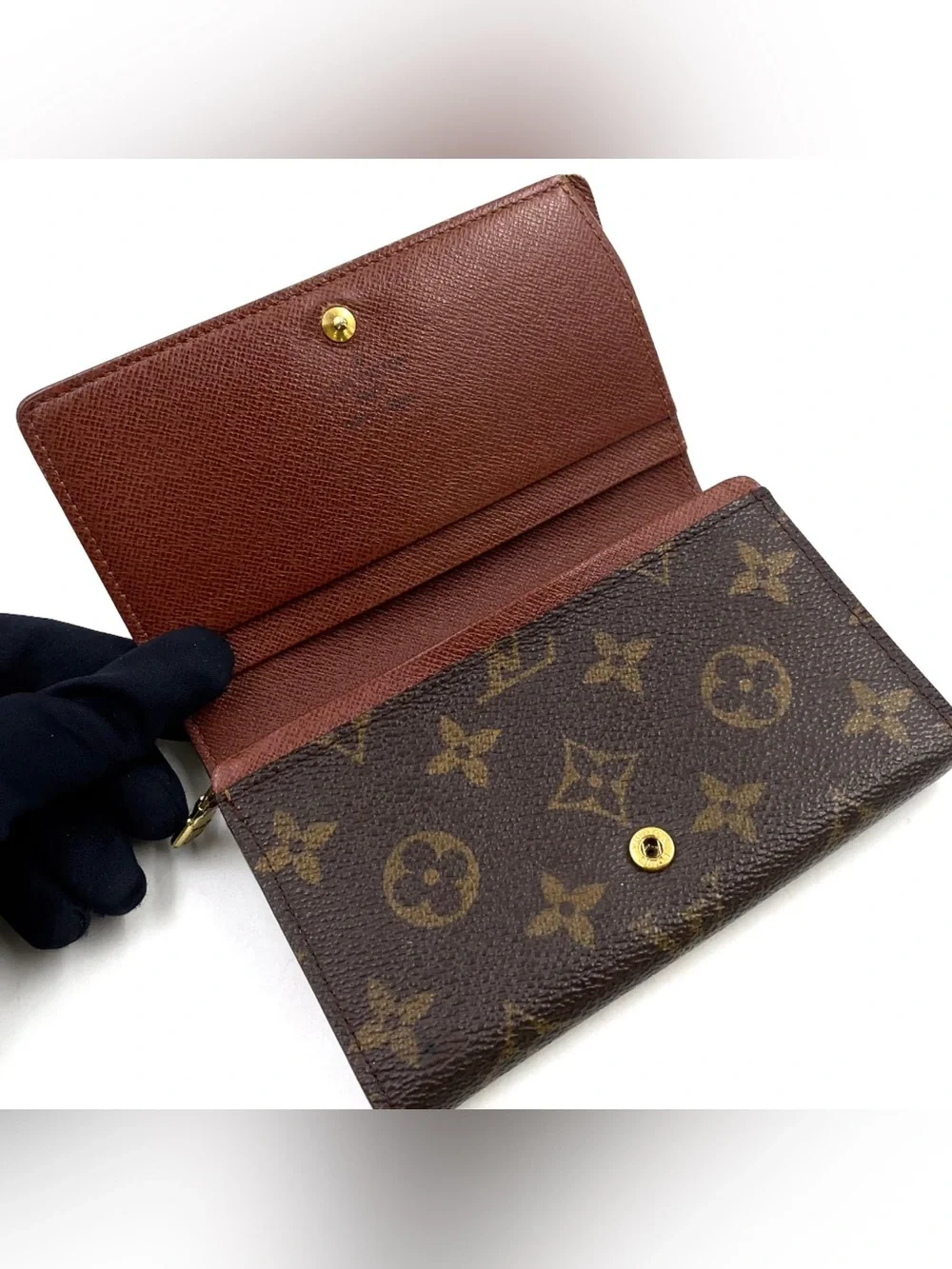 Louis Vuitton Monogram Porte-Monnaie Billets Trésor wallet